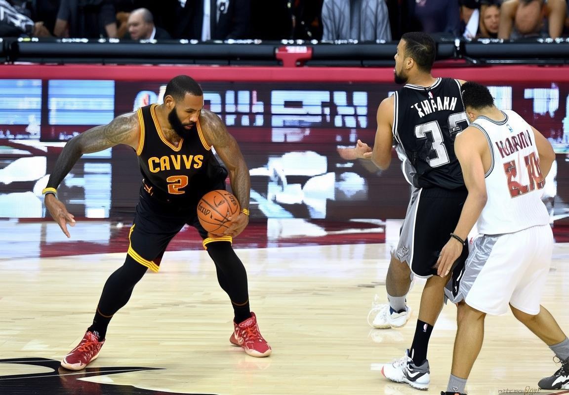 2015年NBA总决赛：骑士VS马刺经典对决解析(图1)